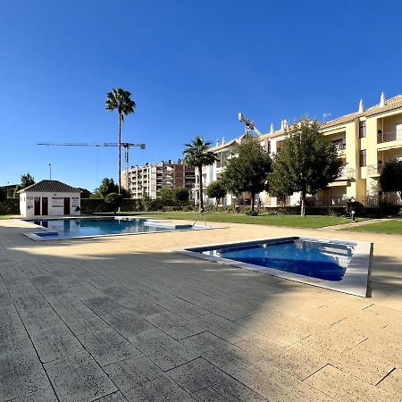 Quarteira Elegant With Pool By Homing Apartment Exterior foto