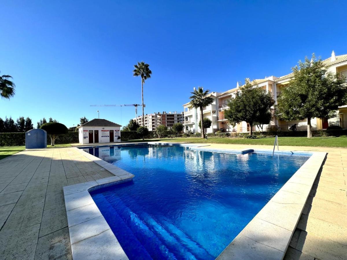 Quarteira Elegant With Pool By Homing Apartment Exterior foto